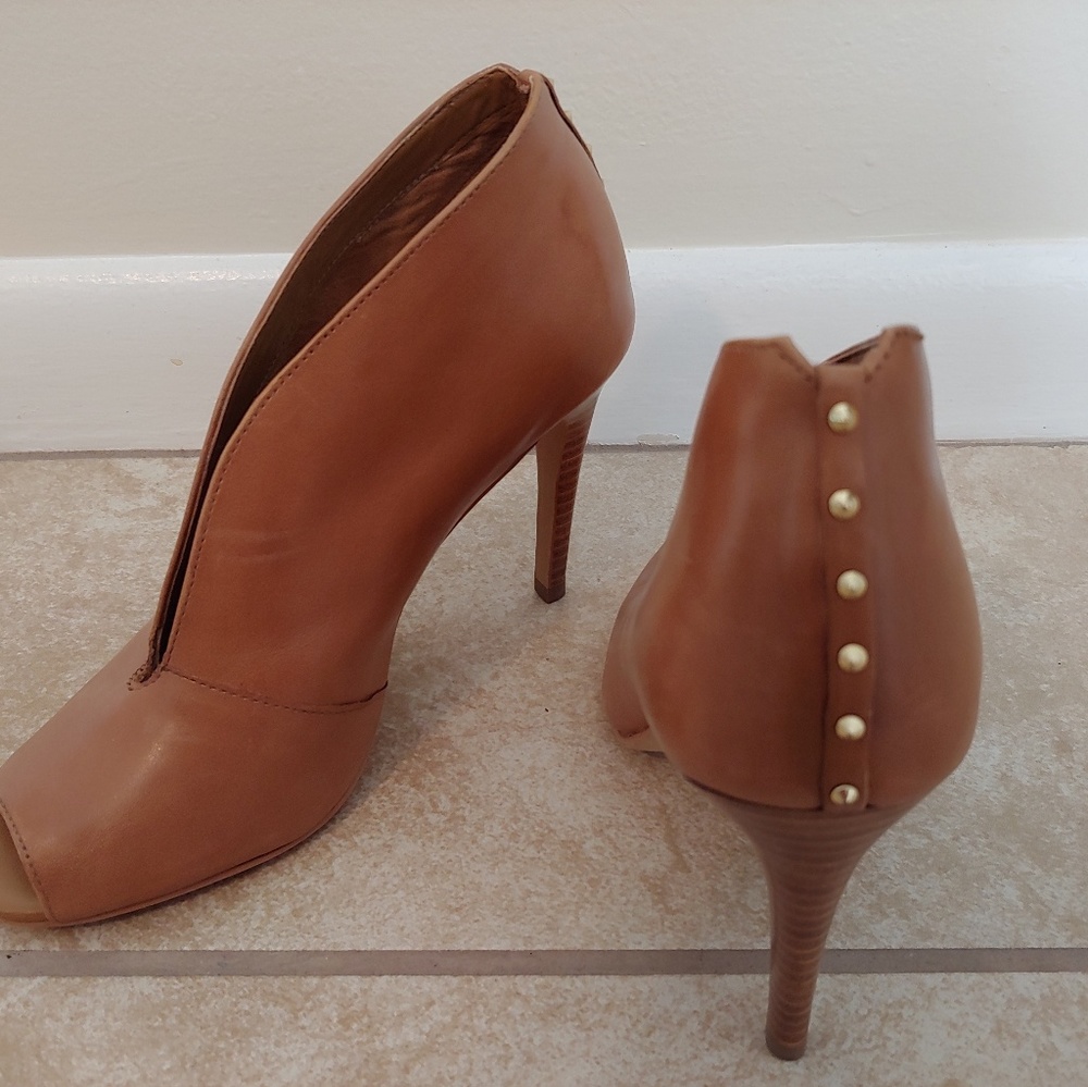Halogen Boots
